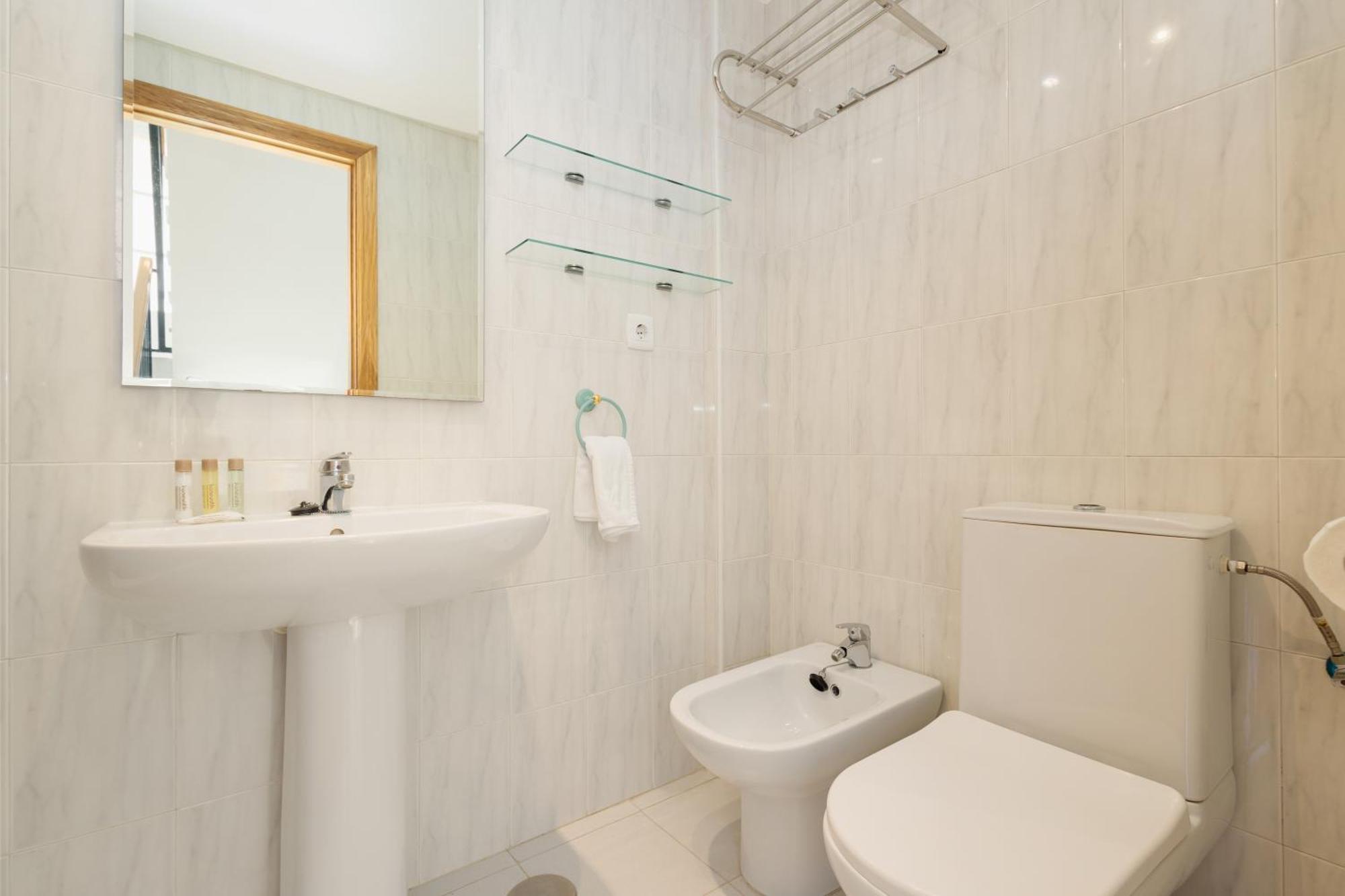 Beautiful Townhouse Walking Distance To The Beach In Costabella, Marbella Zewnętrze zdjęcie