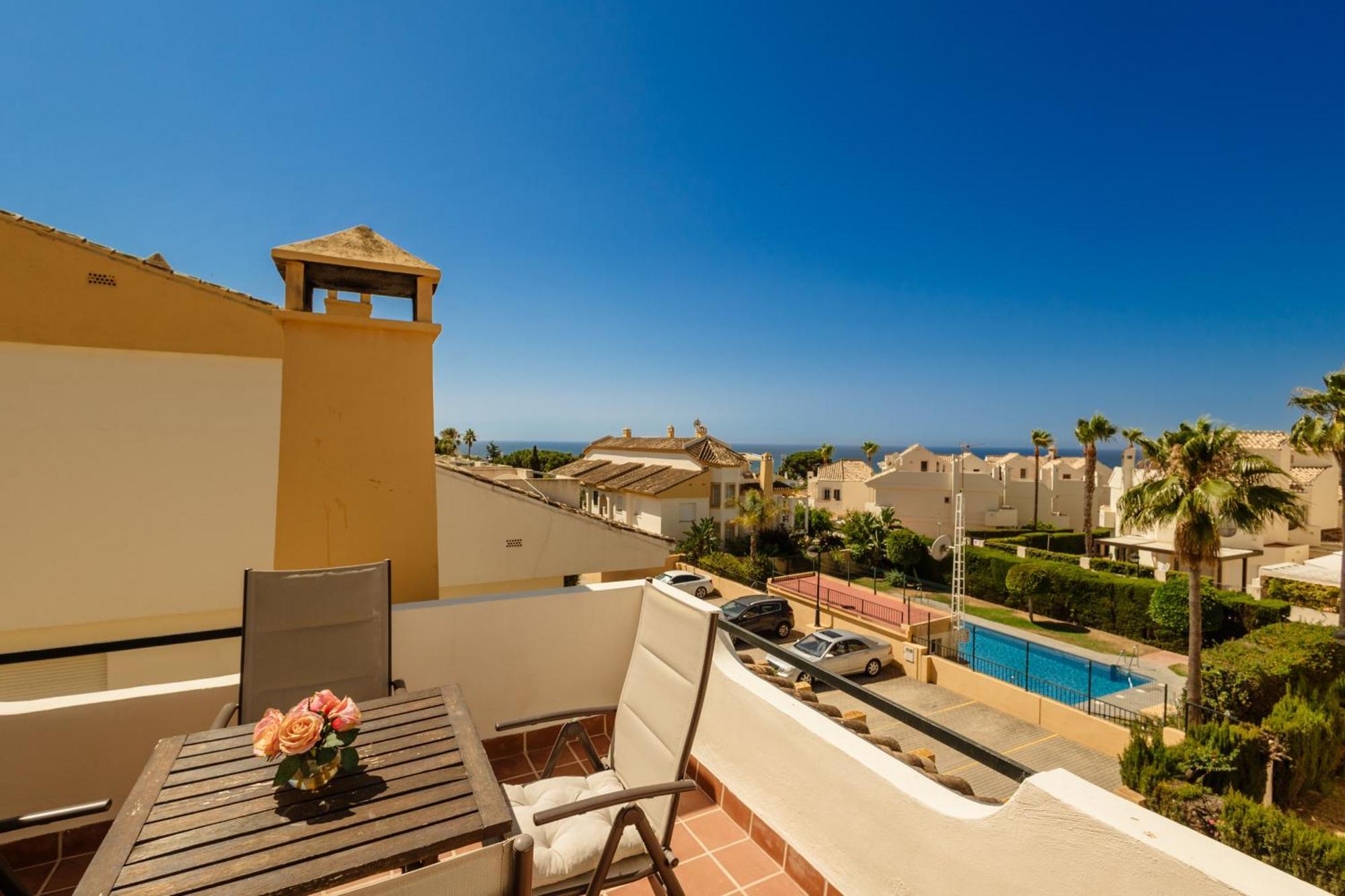 Beautiful Townhouse Walking Distance To The Beach In Costabella, Marbella Zewnętrze zdjęcie