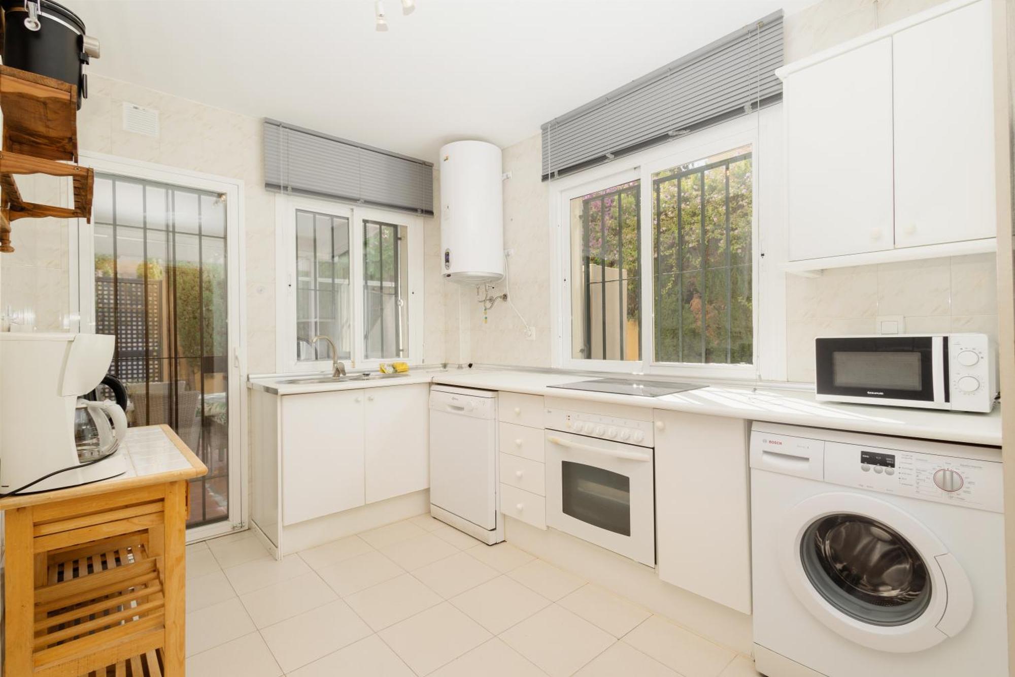 Beautiful Townhouse Walking Distance To The Beach In Costabella, Marbella Zewnętrze zdjęcie