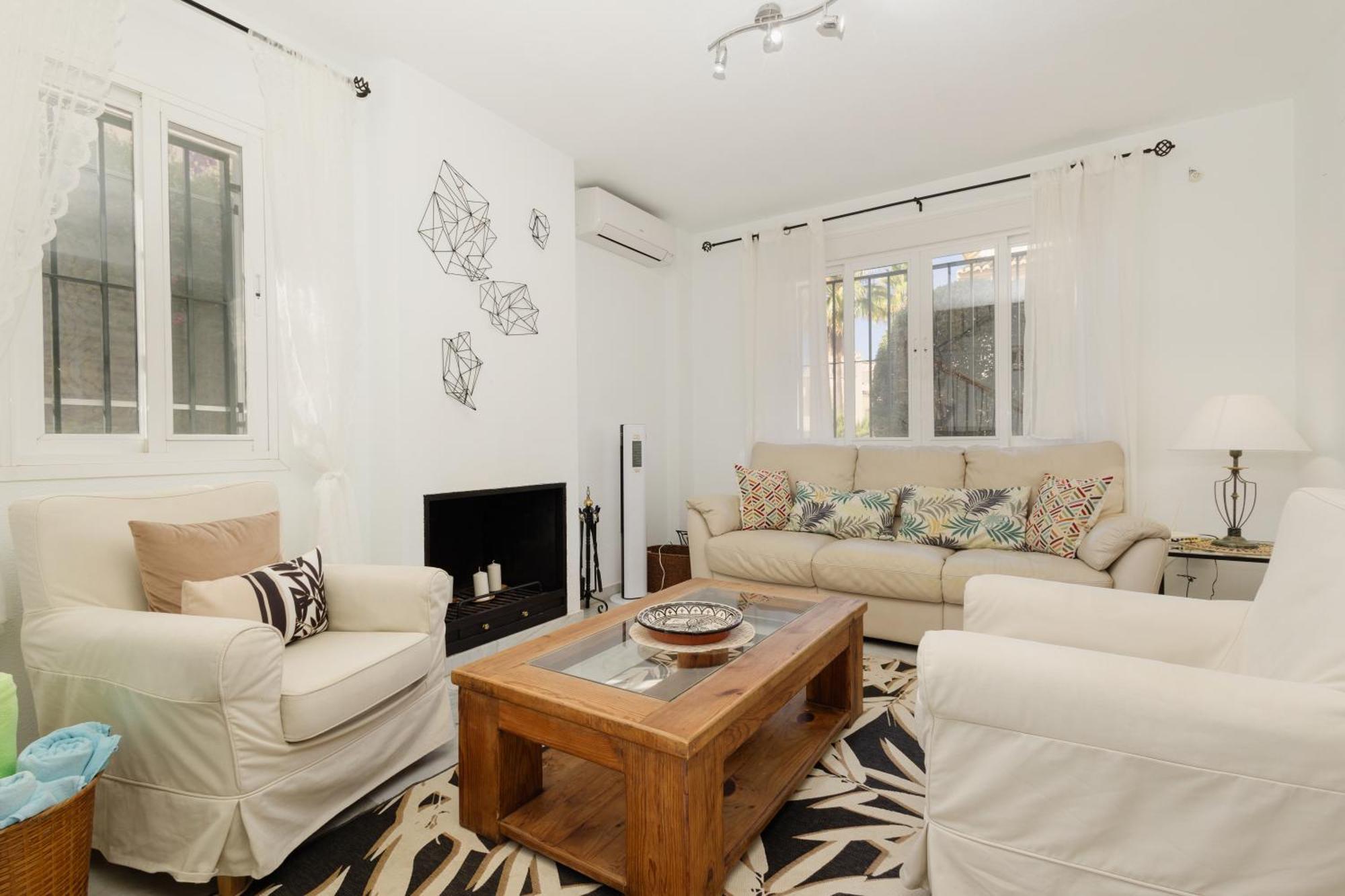 Beautiful Townhouse Walking Distance To The Beach In Costabella, Marbella Zewnętrze zdjęcie