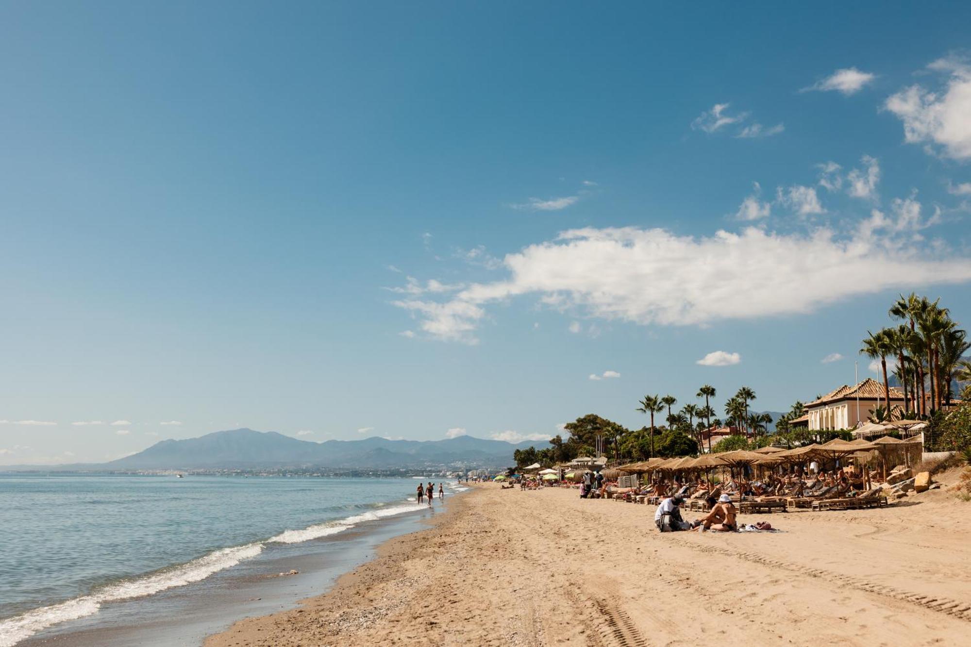 Beautiful Townhouse Walking Distance To The Beach In Costabella, Marbella Zewnętrze zdjęcie