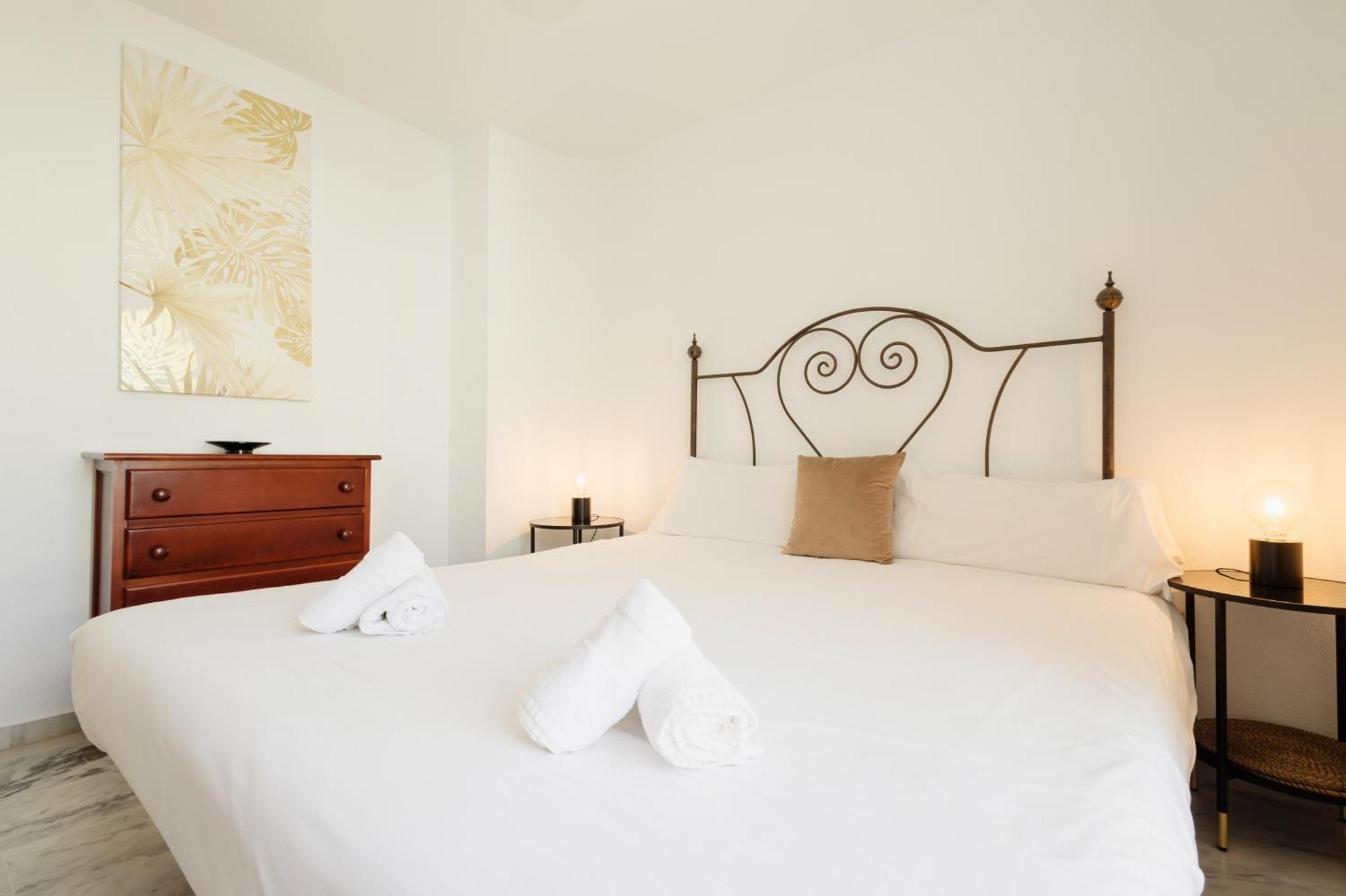 Beautiful Townhouse Walking Distance To The Beach In Costabella, Marbella Zewnętrze zdjęcie