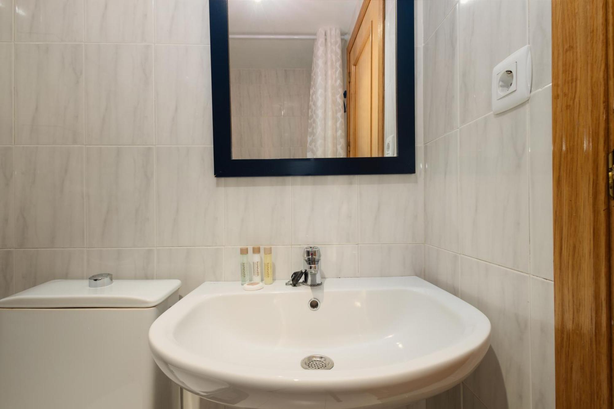 Beautiful Townhouse Walking Distance To The Beach In Costabella, Marbella Zewnętrze zdjęcie
