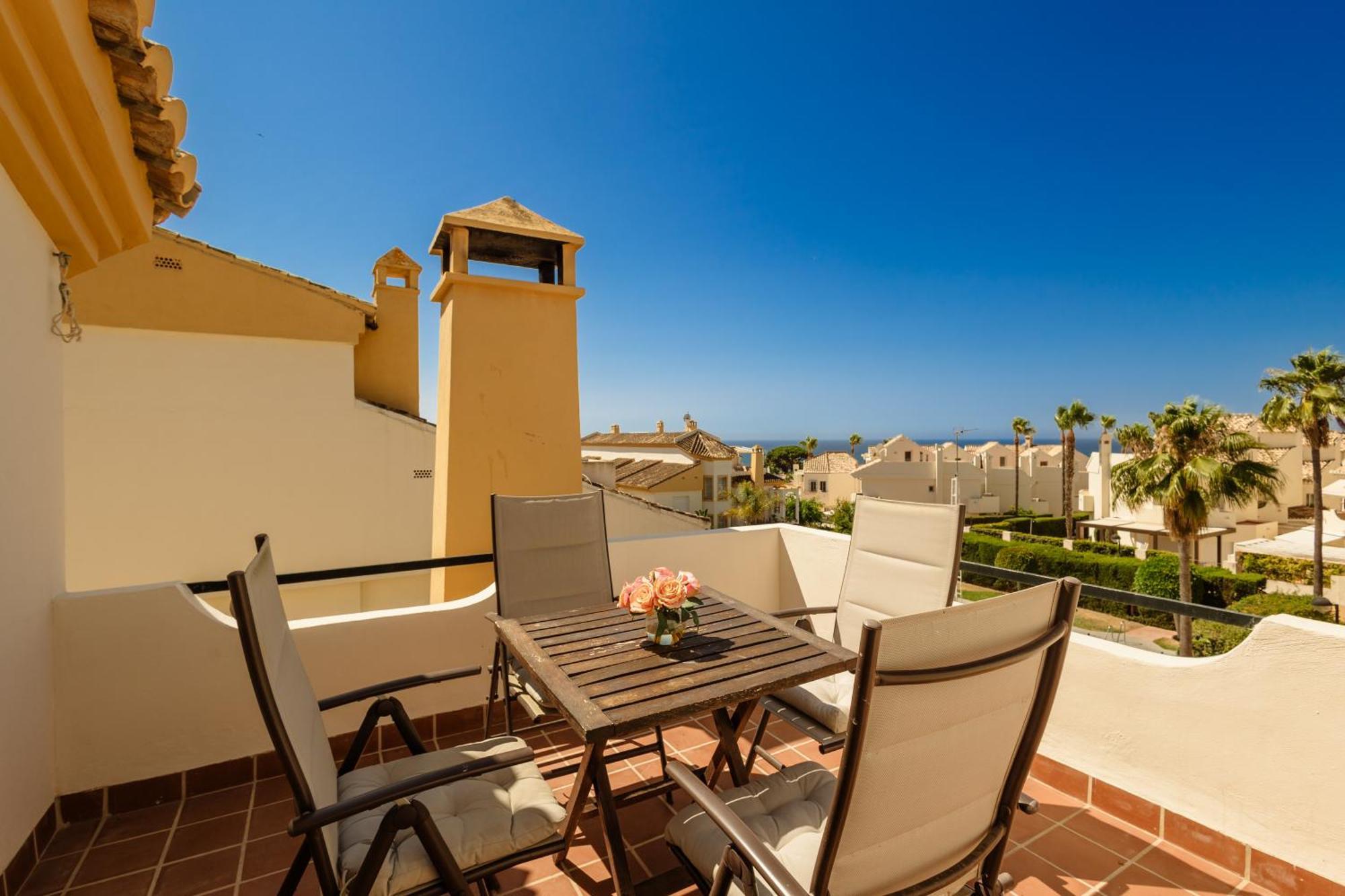 Beautiful Townhouse Walking Distance To The Beach In Costabella, Marbella Zewnętrze zdjęcie